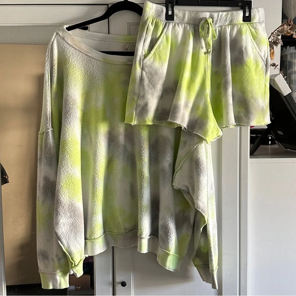 Free People Kelly Washed Tie Dye Set in Lime Size Large